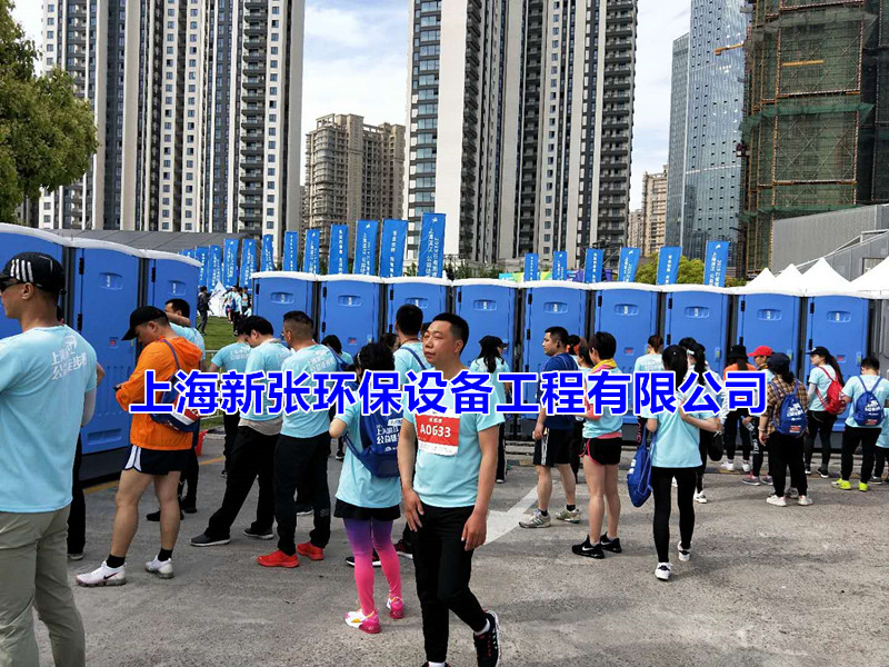 雙十一假期各地高速公路增加臨時移動廁所